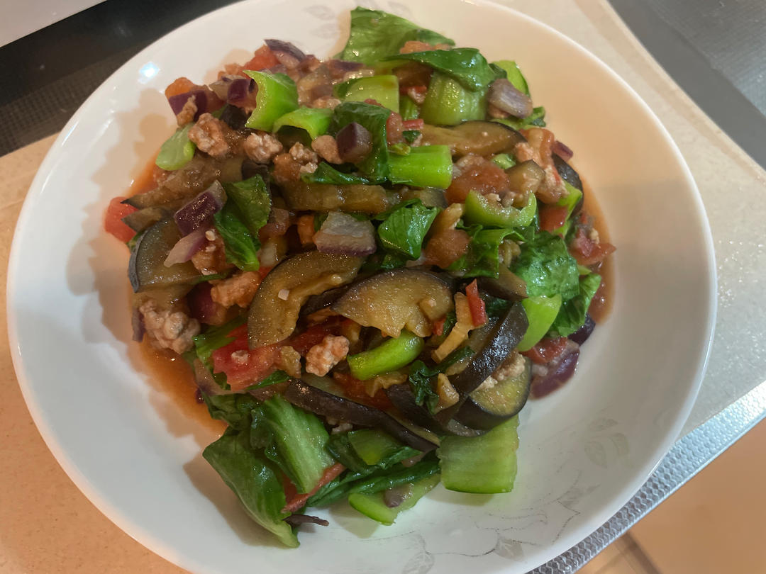 番茄瘦肉烩茄子