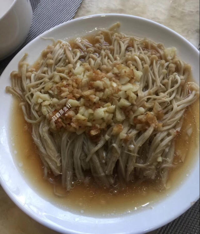 蒜蓉蒸金针菇