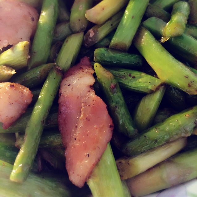 培根炒芦笋
