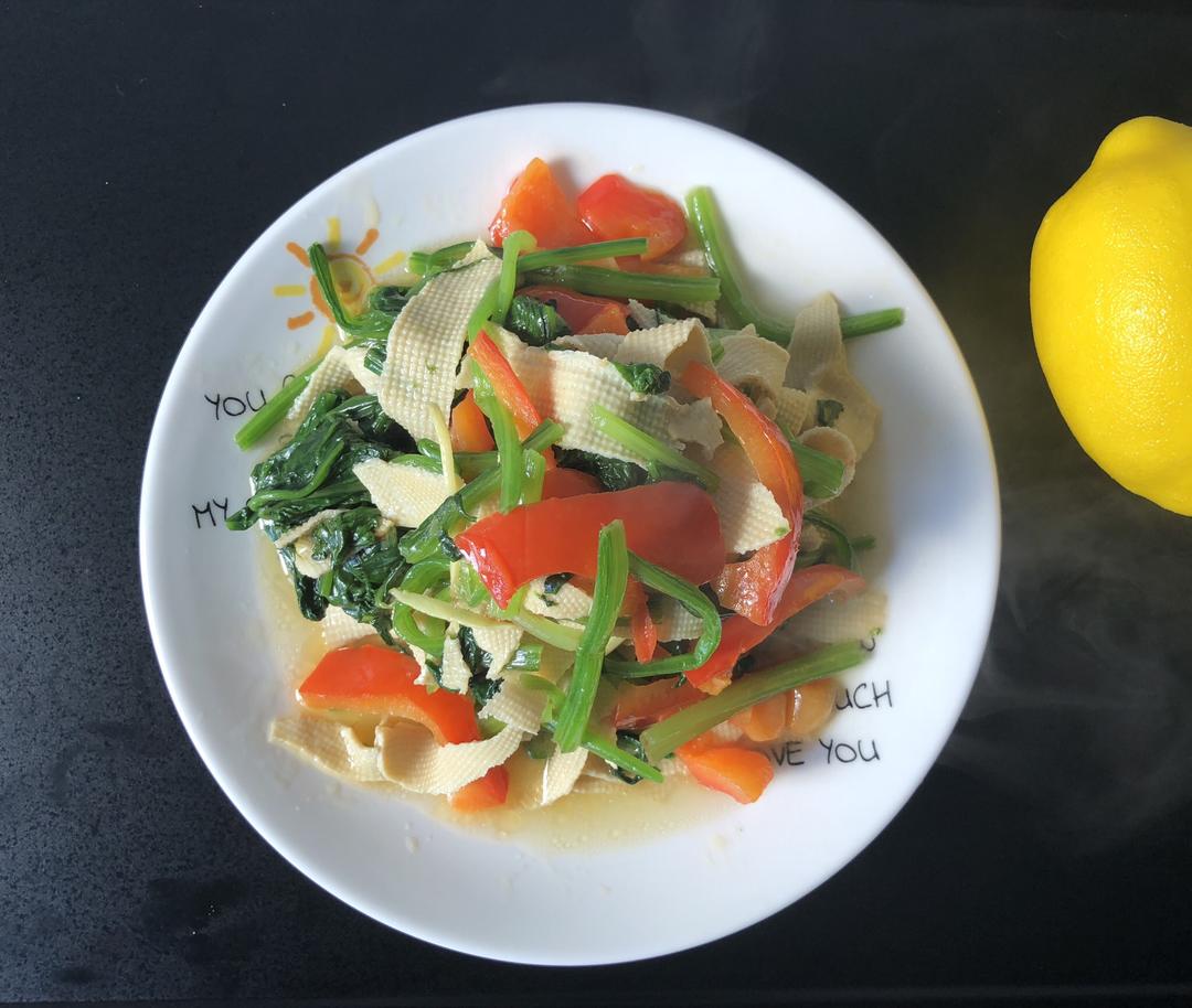 菠菜炒千张(豆腐皮)