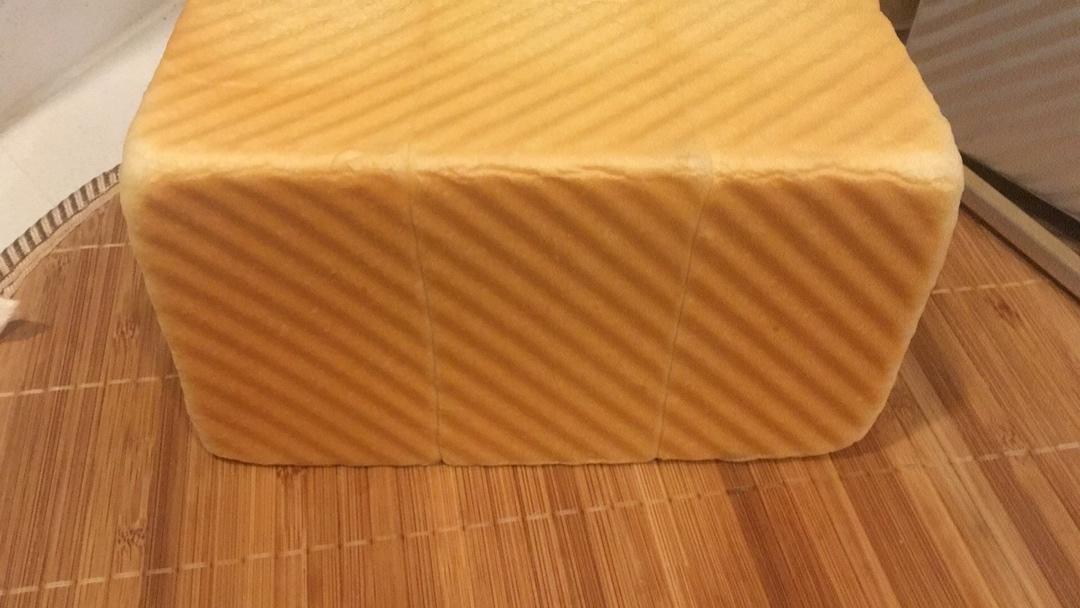 大名鼎鼎的吐司——妃娟100%中种北海道牛奶吐司