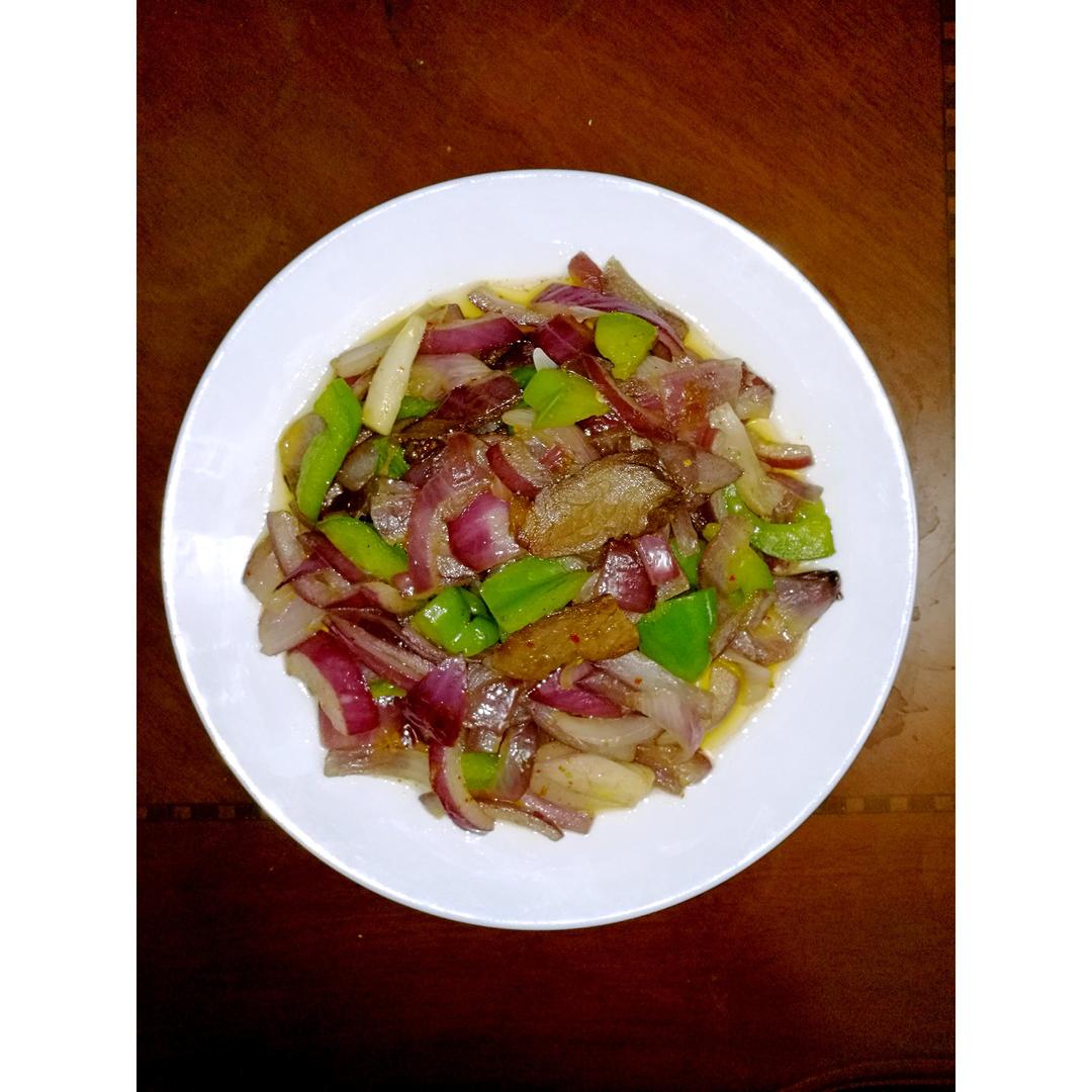 洋葱炒牛肉