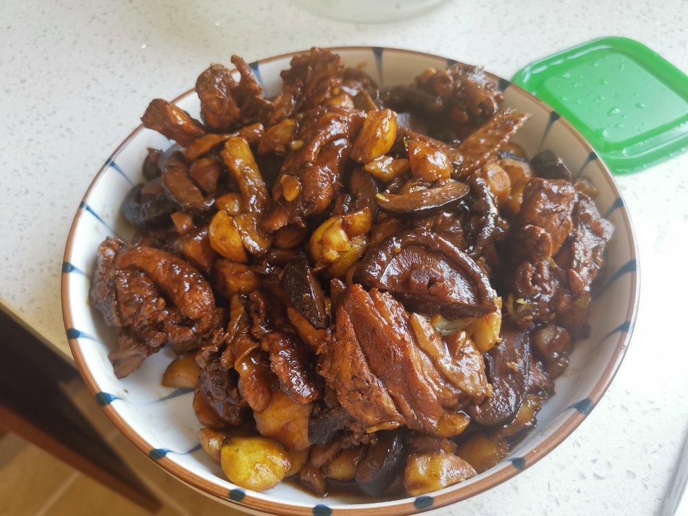【栗子烧鸡】鸡肉都给你吃，栗子归我~