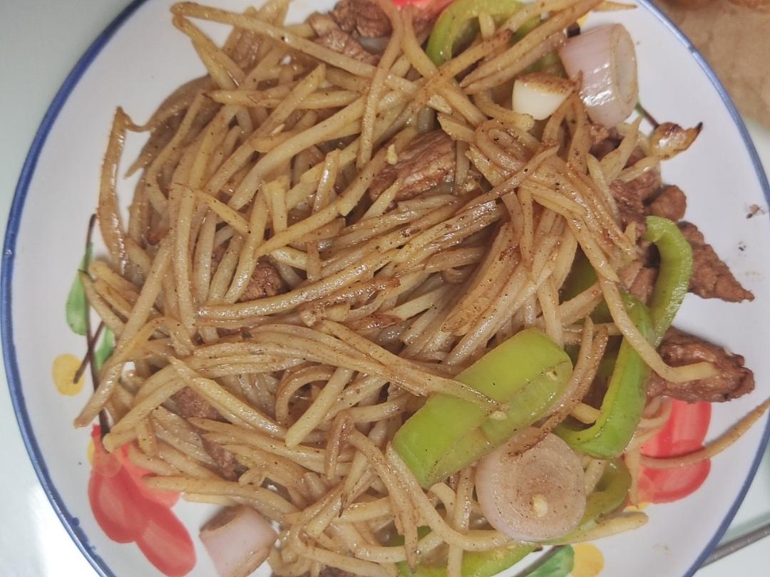 简单快手的土豆丝炒肉丝！拌饭绝绝子！！