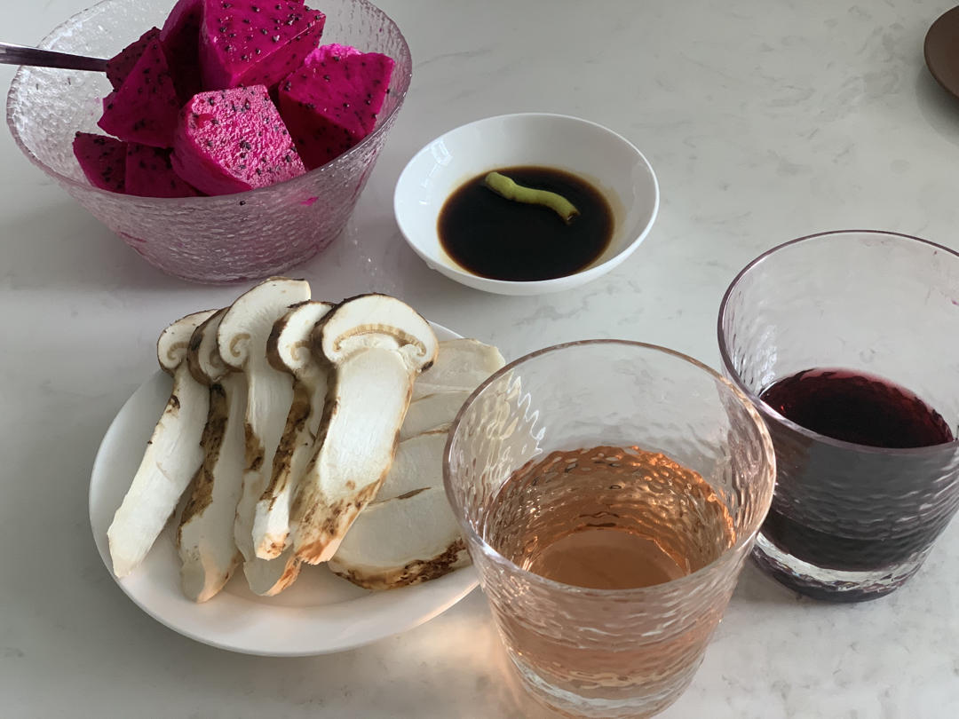 熙熙攘攘皆下饭做的生吃松茸