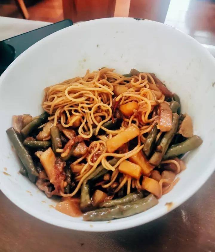 堂妈小厨——豆角番茄焖面