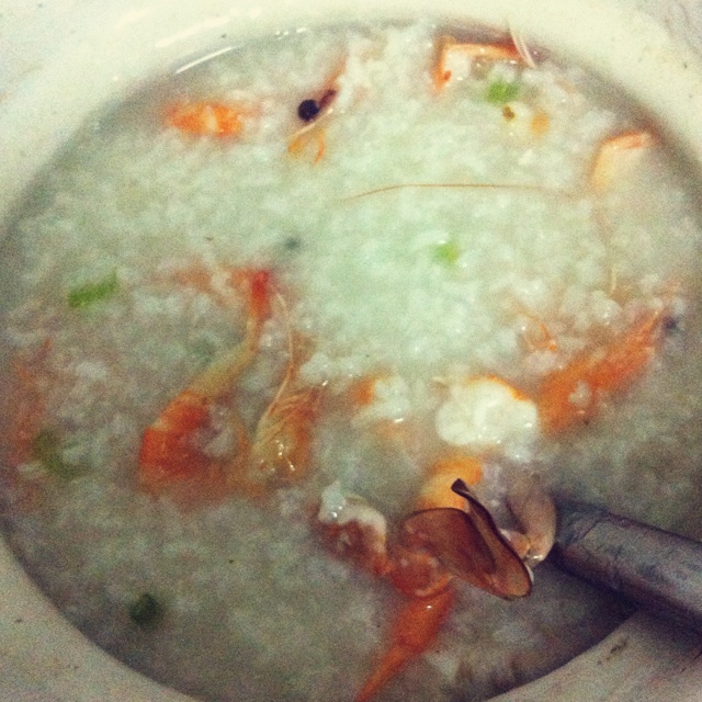 砂锅海鲜粥