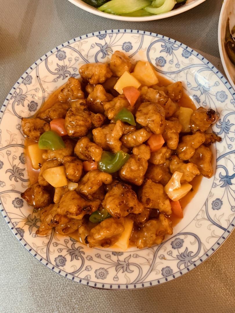 菠萝咕噜肉