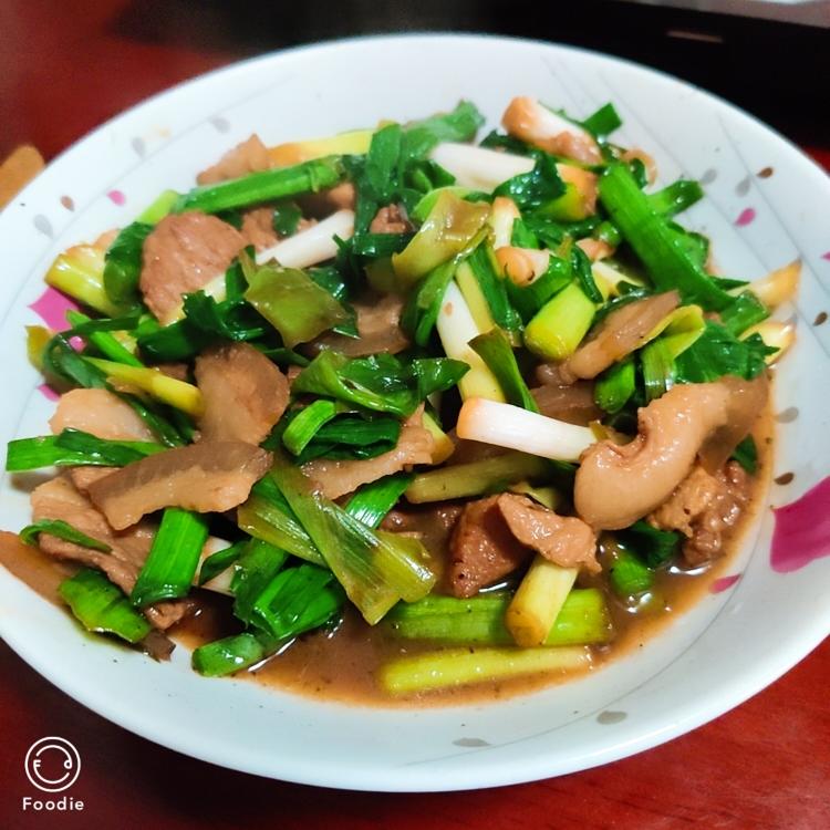 大蒜炒肉的做法