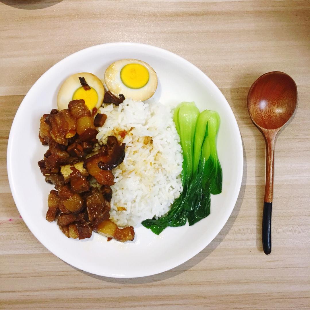 【卤肉饭】