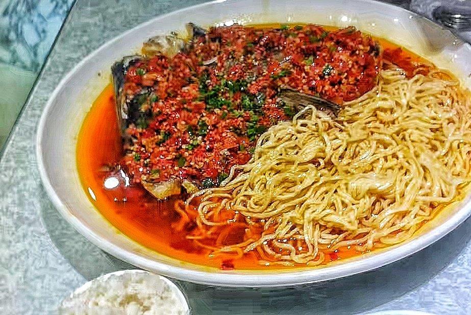家庭版剁椒鱼头，零基础也能做硬菜