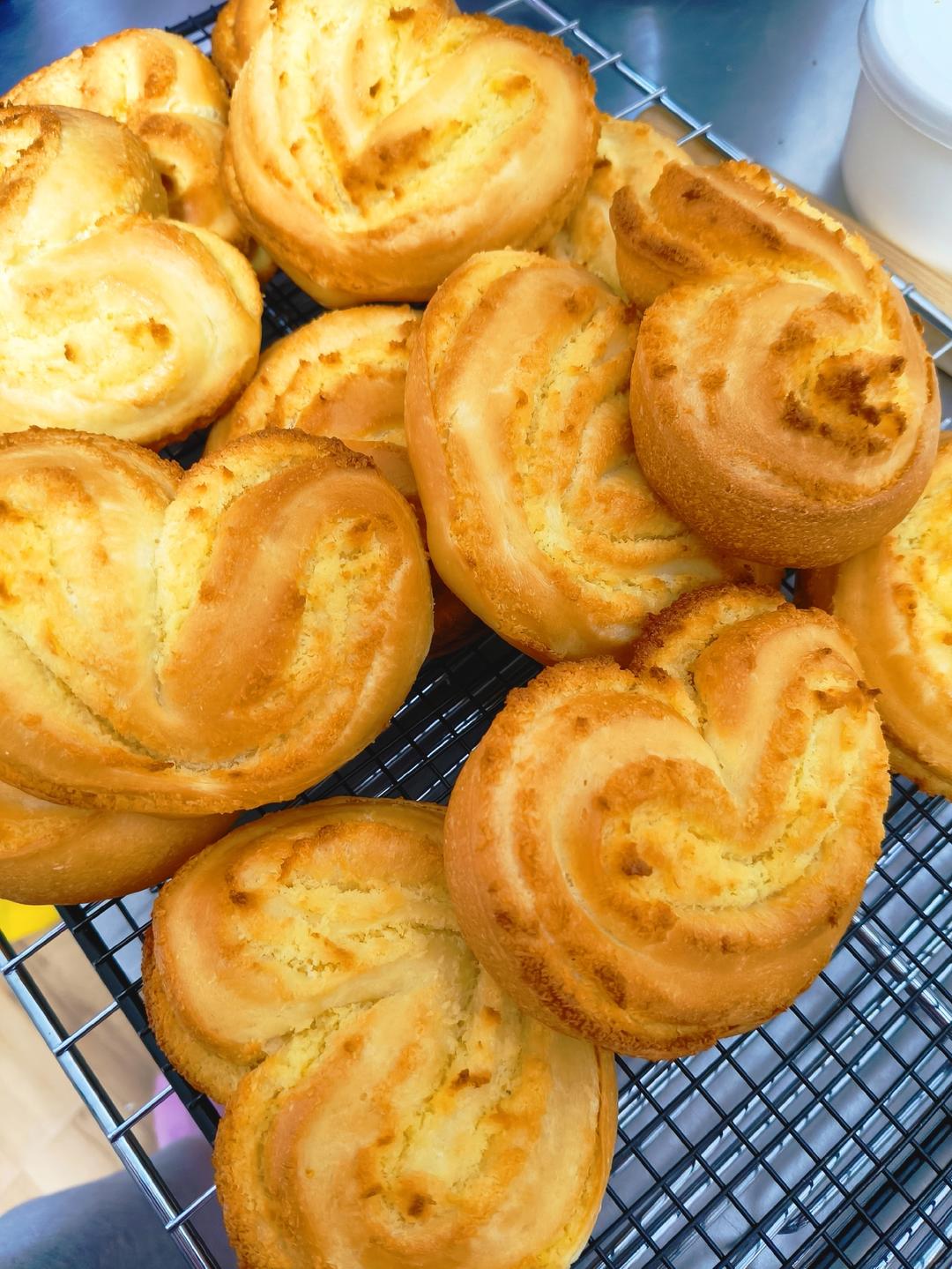 心形❤️椰蓉面包