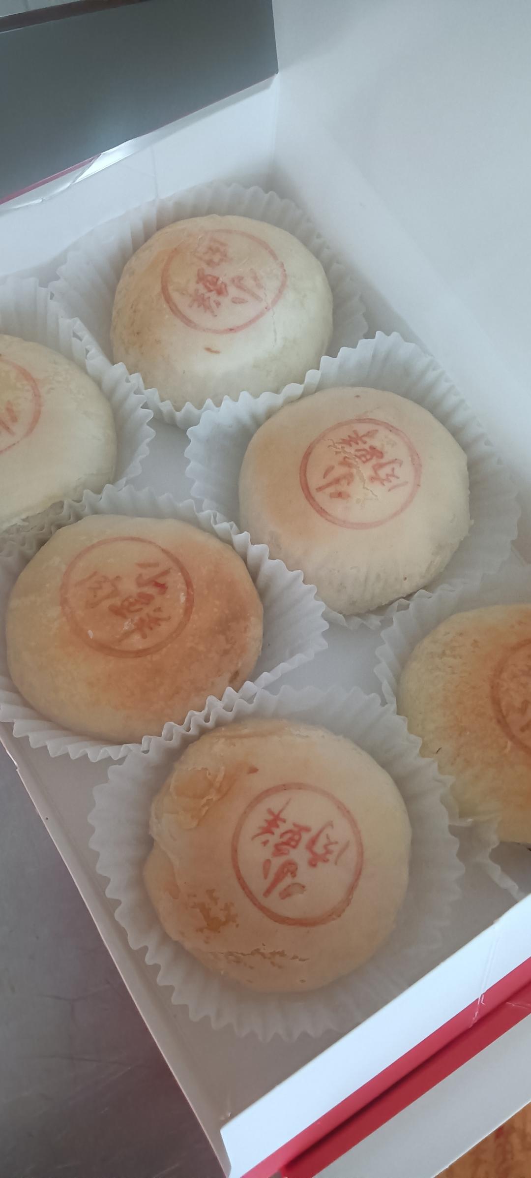酥到掉渣的蛋黄酥