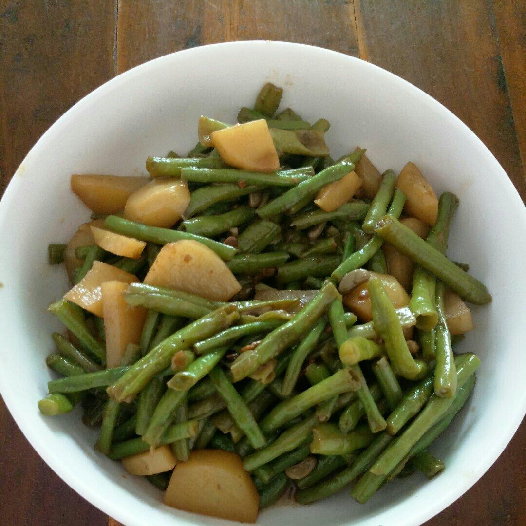土豆炖豆角