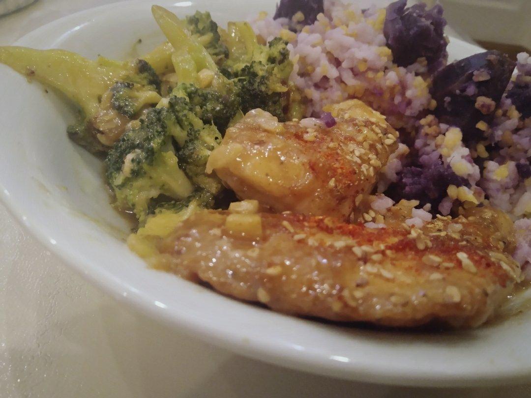 【嫩煎鸡胸肉】