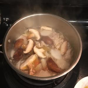 豚汁 （日式猪肉味增汤）的做法 步骤6