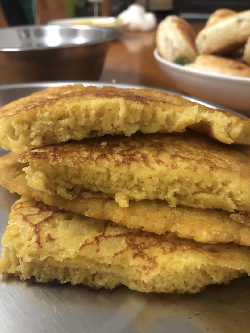 二十年面点老师傅分享的「玉米面饼子」做法，玉米控抓紧收😄😄😄