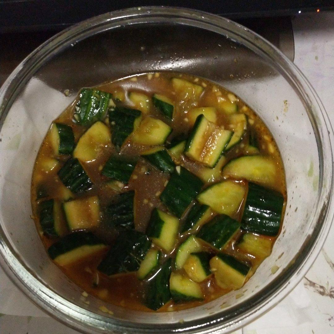 凉拌黄瓜