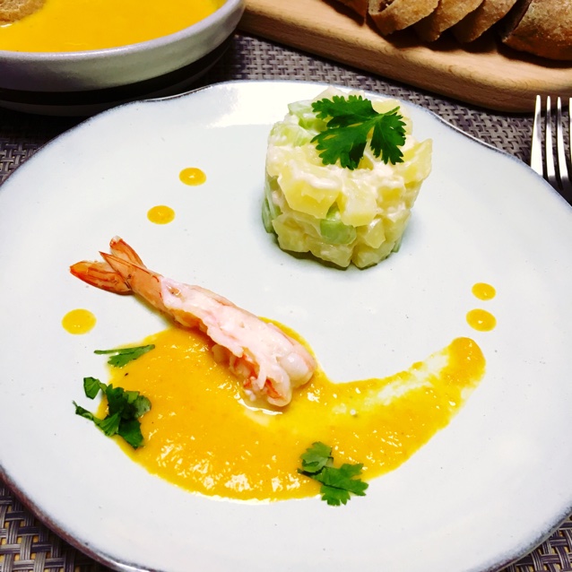 西班牙风味大虾佐虾肉塔塔土豆沙拉