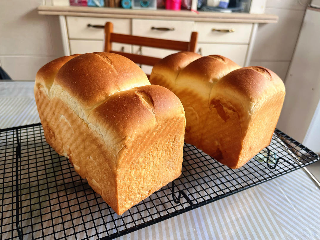 我认为最好吃的吐司🍞重磅奶油奶酪吐司（内含奶油奶酪馅料制作方法）