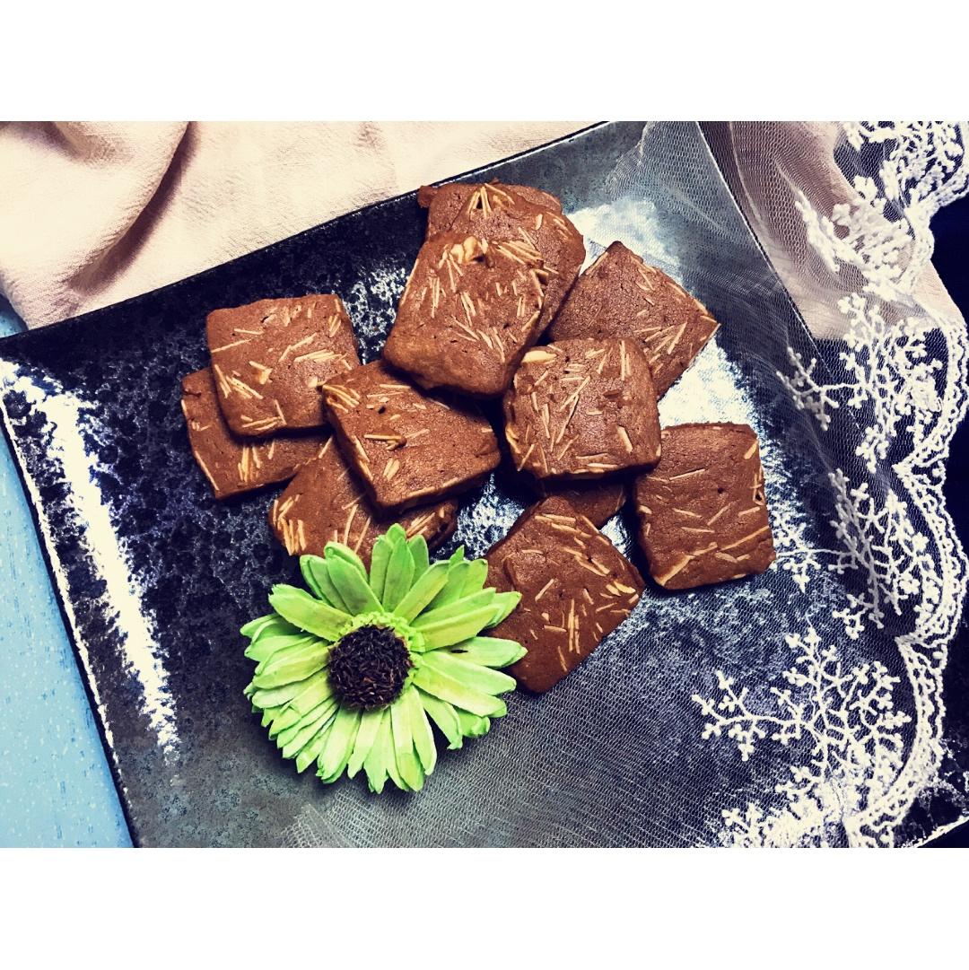 杏仁片巧克力饼干