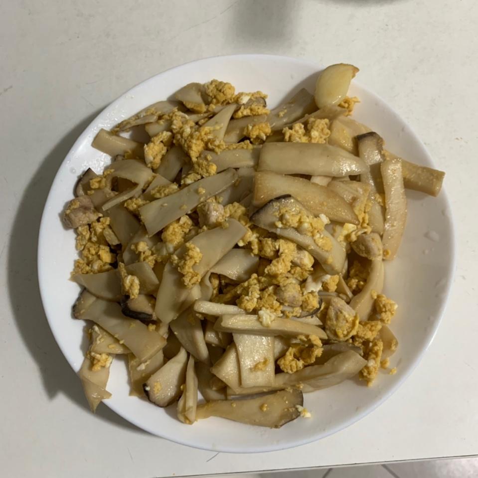 粉丝包菜杏鲍菇炒鸡蛋