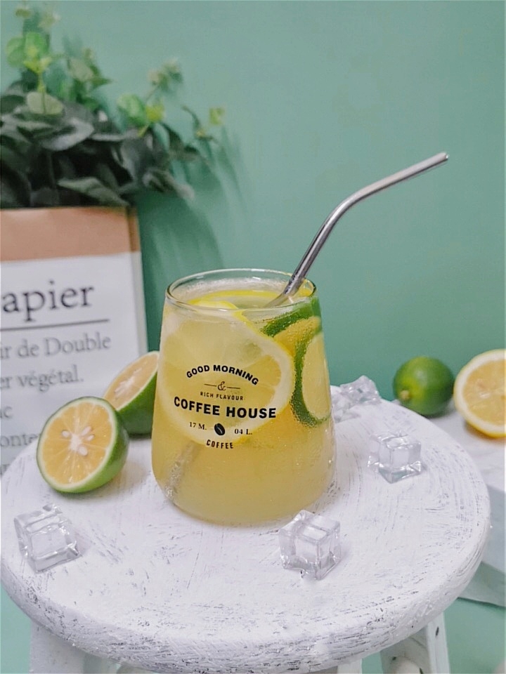 清凉夏日~柠檬蜂蜜水