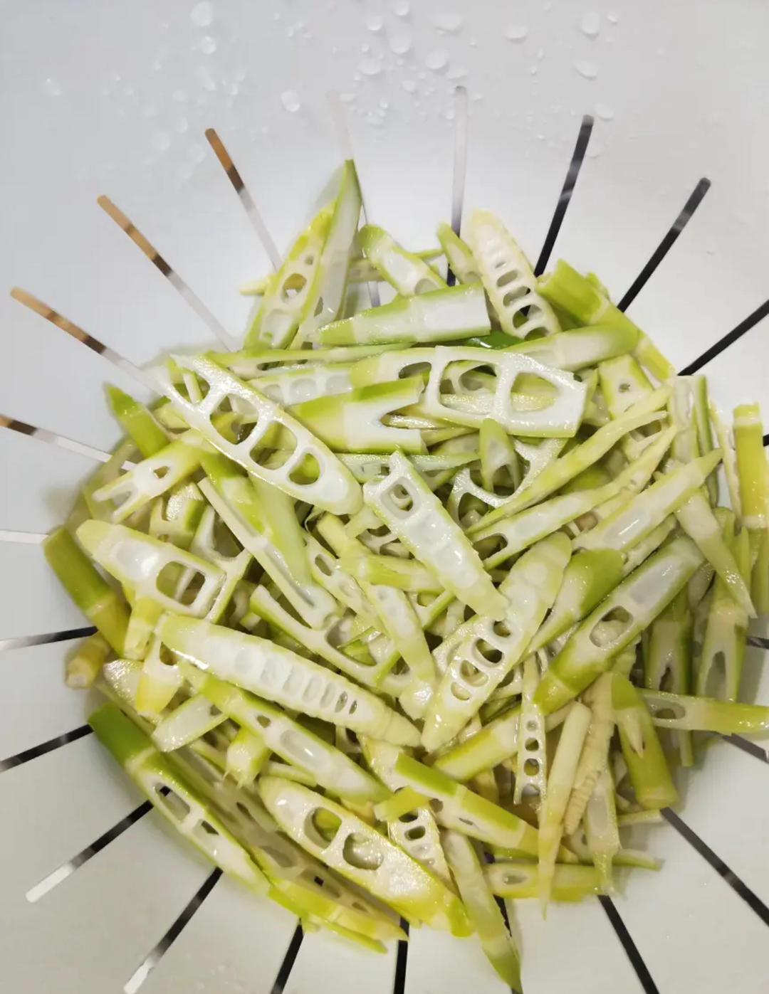 牛肉（瘦肉）炒筍片的做法 步驟2