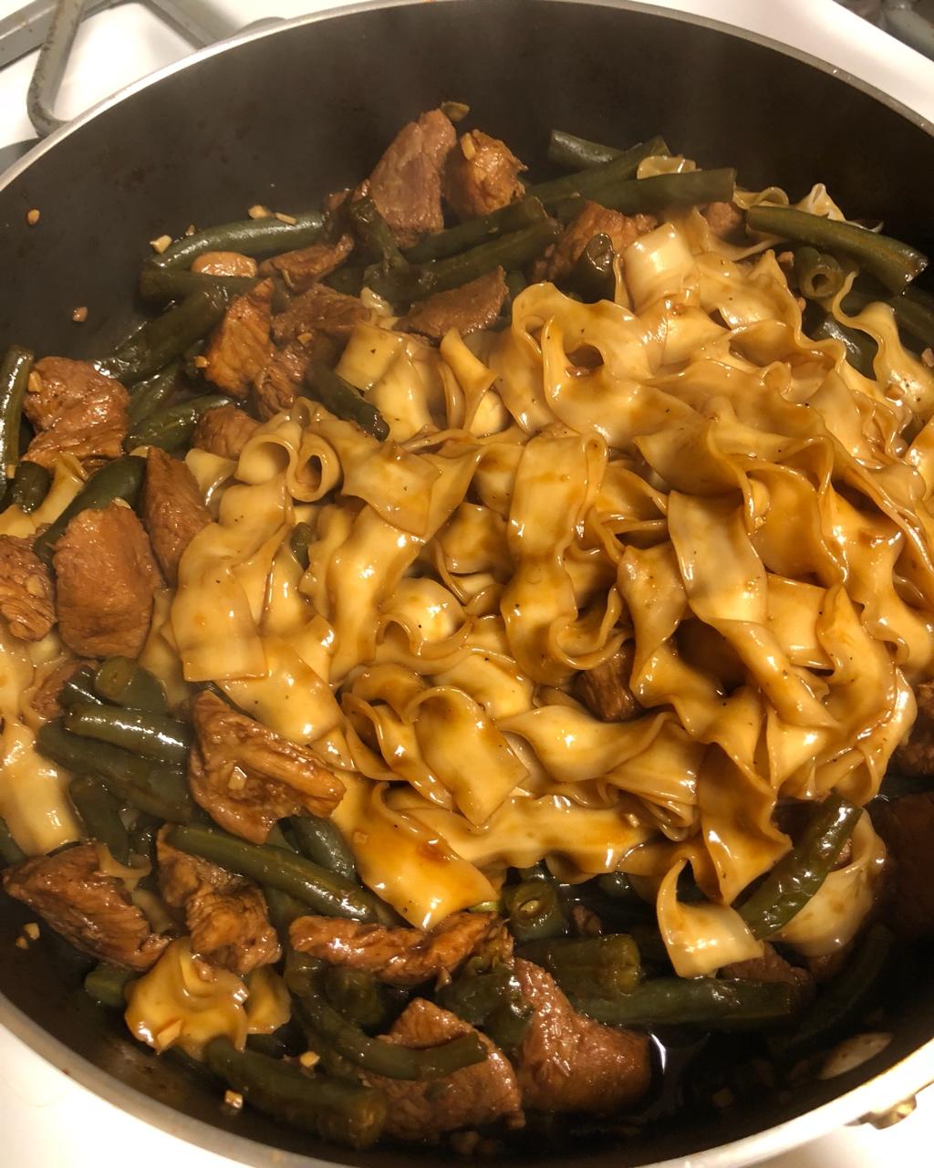 芸豆焖面（附万能的腌肉不老的办法）