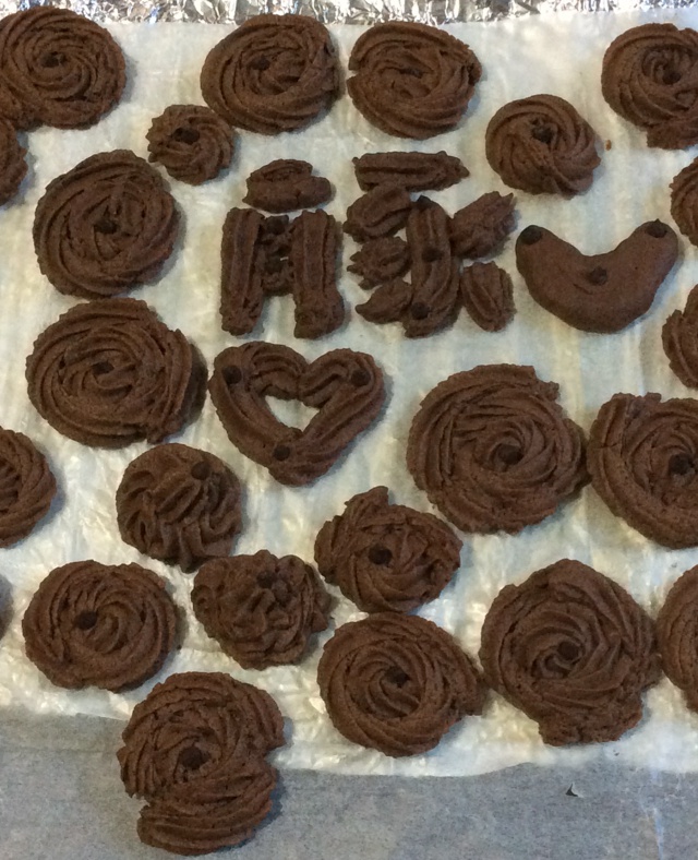 挤花毫无压力的巧克力曲奇