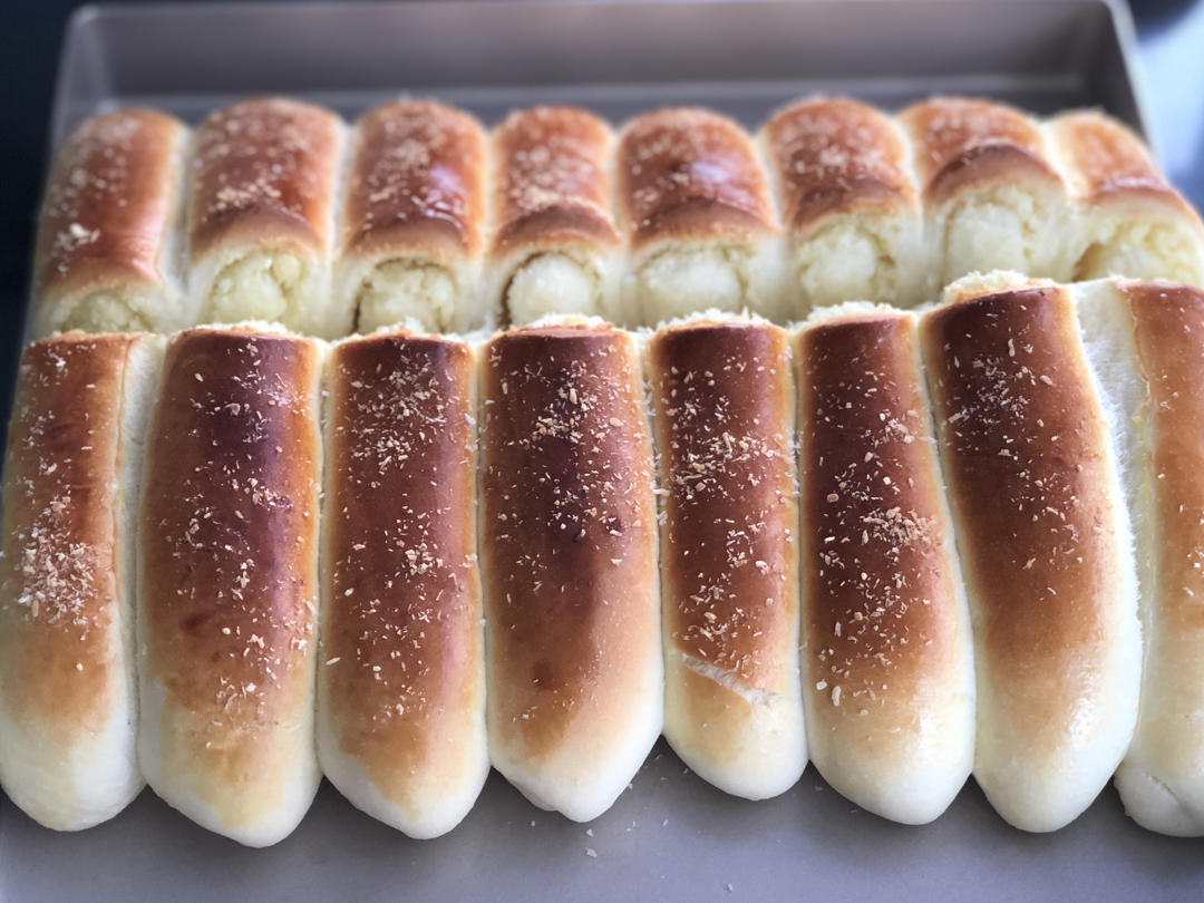 一次发酵-松软拉丝椰蓉排包-椰蓉金砖-椰蓉面包