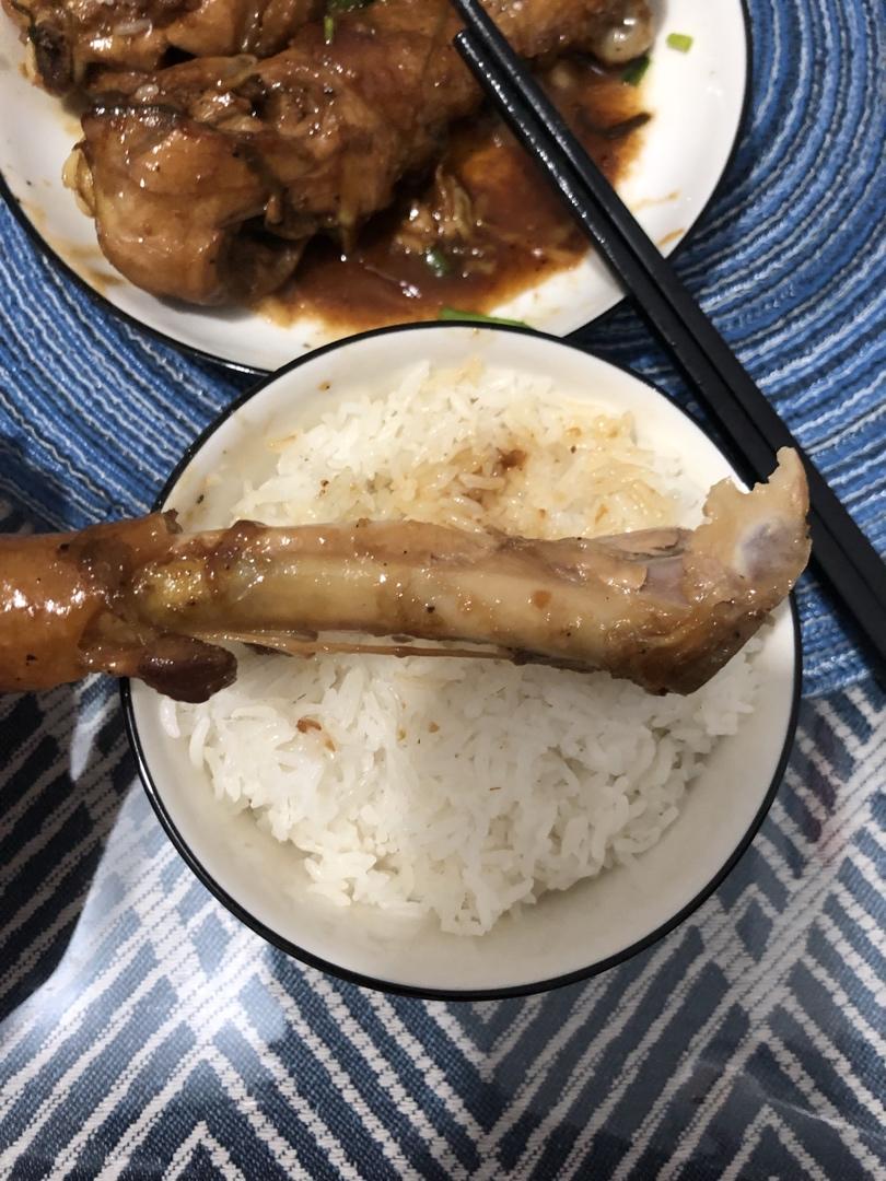 🔥好吃到飙泪的秘汁多汁蒜香鸡腿，鲜嫩到流口水。