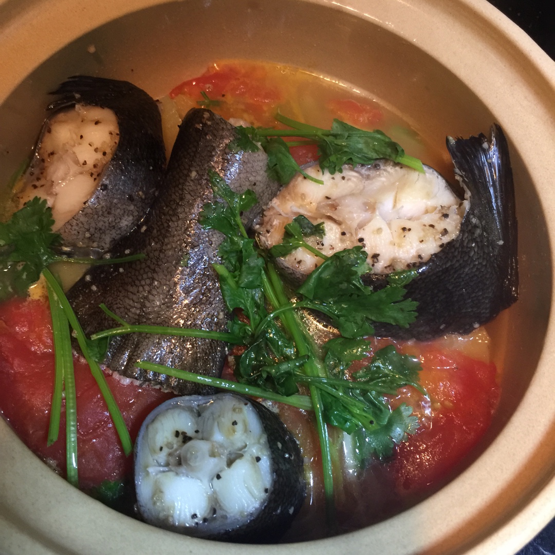 八时入席之【番茄薯仔鳕鱼煲】