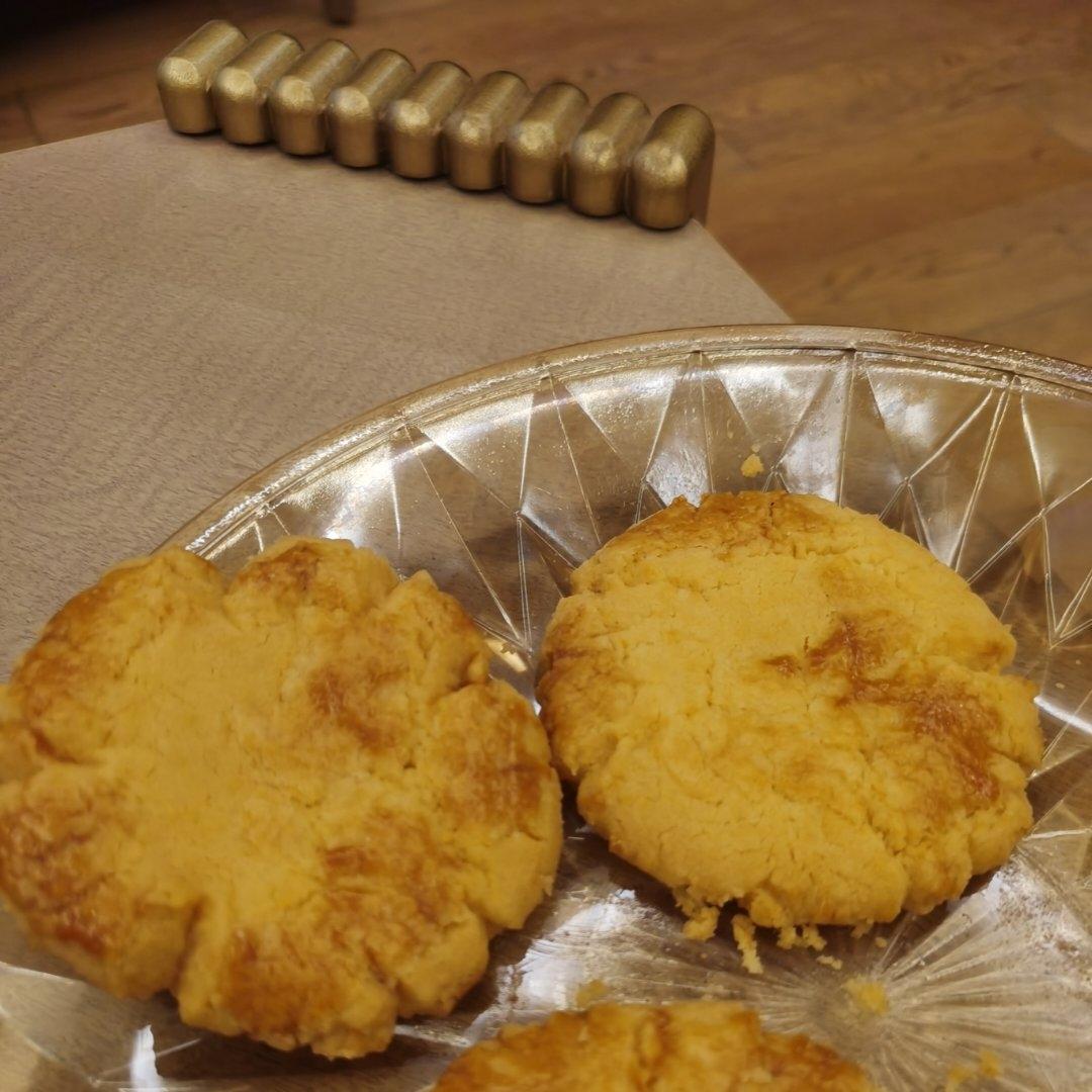 轻轻一按就碎掉的原味桃酥（不输猪油版）