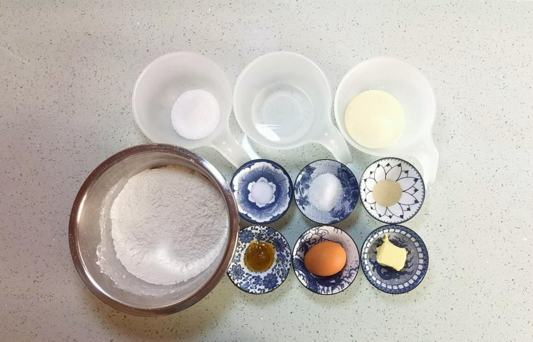 纯奶手撕吐司的做法 步骤1