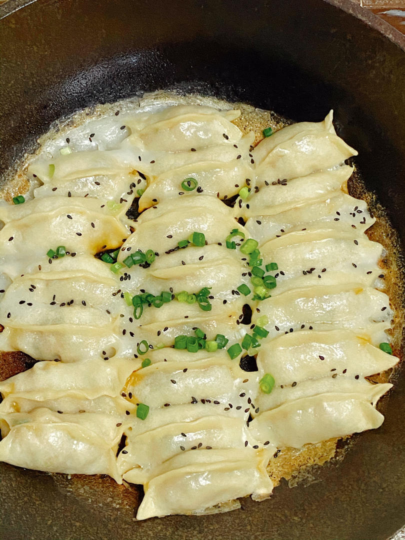 锅贴饺子