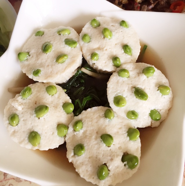 幸福在左右做的鲜味莲蓬豆腐钵