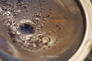 叫人上瘾的香浓印度香料茶（Masala Chai）的做法 步骤4