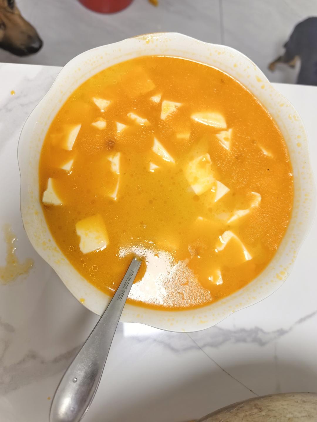 蟹黄豆腐（咸蛋黄版）