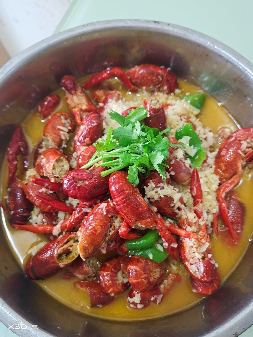 蒜蓉小龙虾🦞-和啤酒绝配「家庭版」附龙虾清理方法