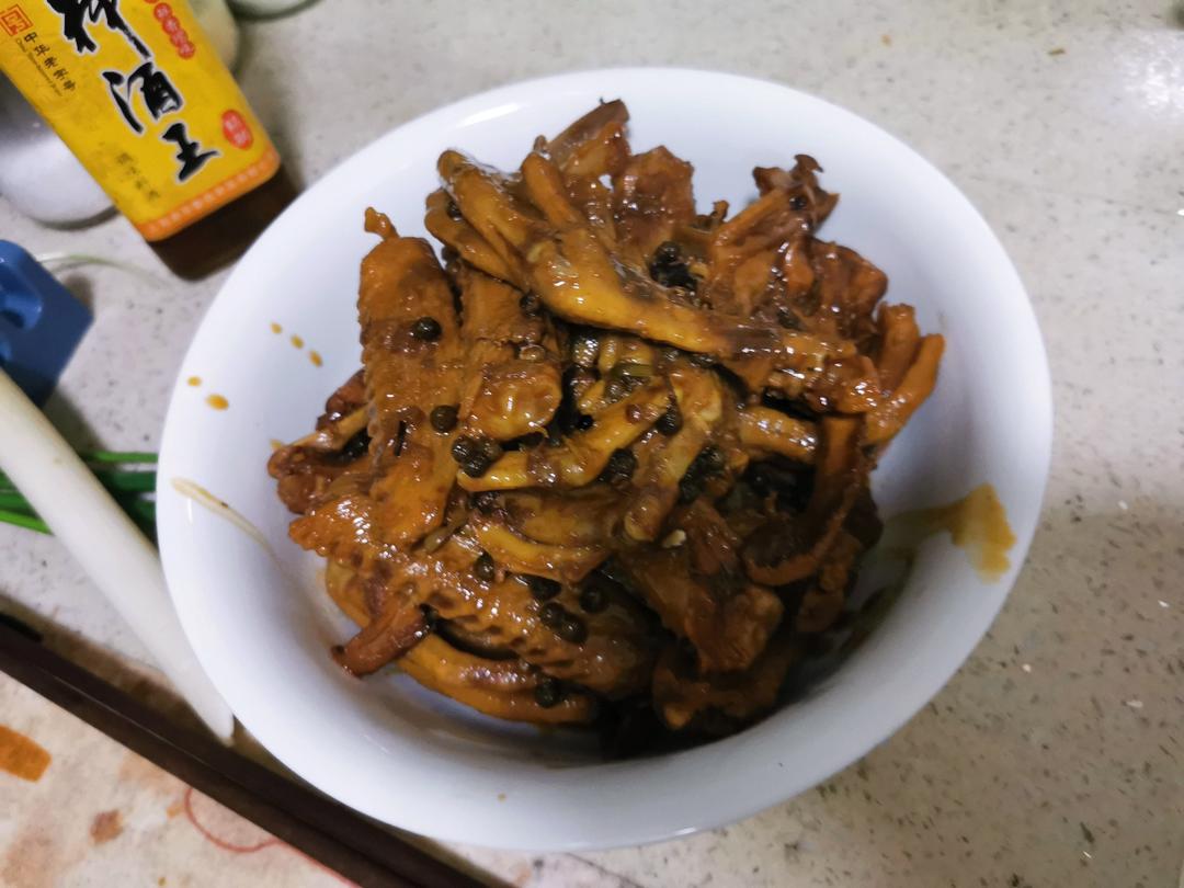 周黑鸭版鸭锁骨