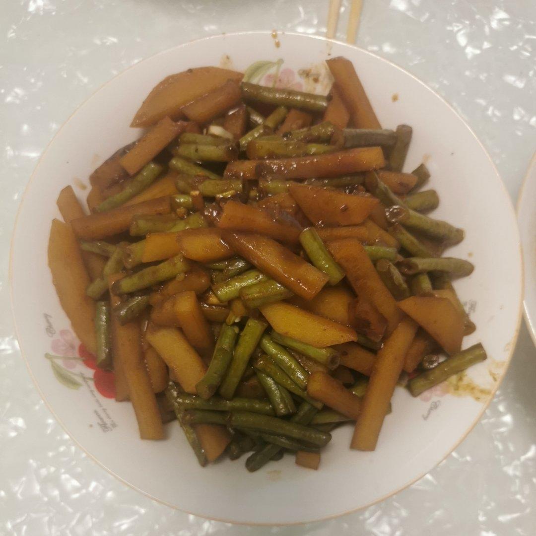土豆炖豆角