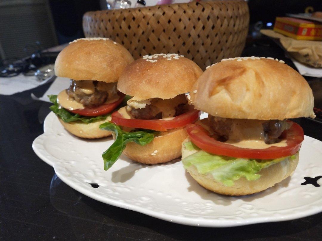 芝士包芯迷你汉堡