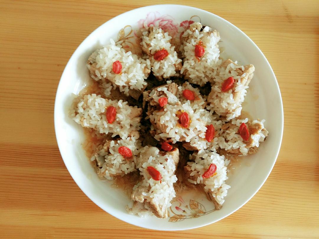 喷香排骨焖饭（爆好吃）