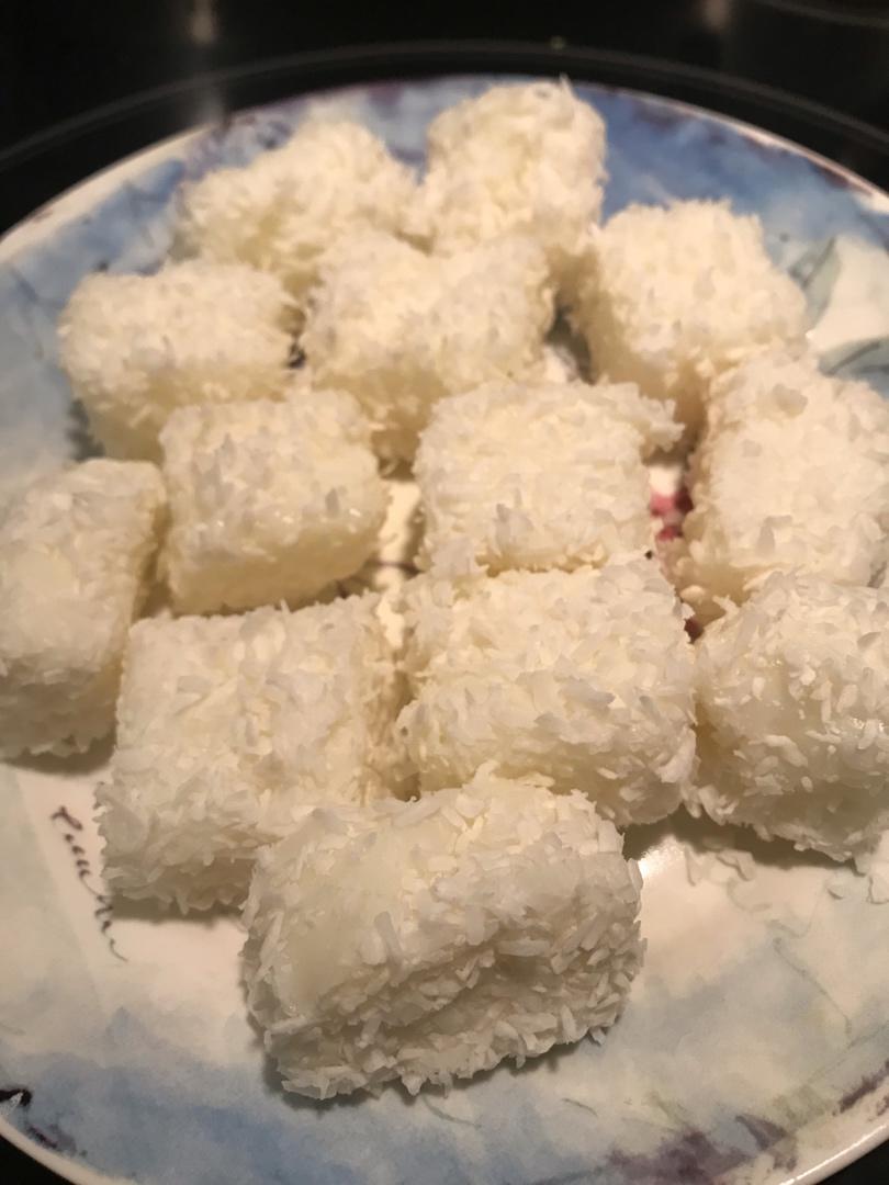 完胜85‘C的牛奶椰蓉小方