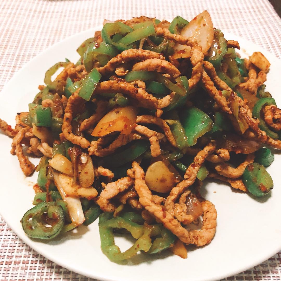 刘小树苗做的孜然青椒炒肉