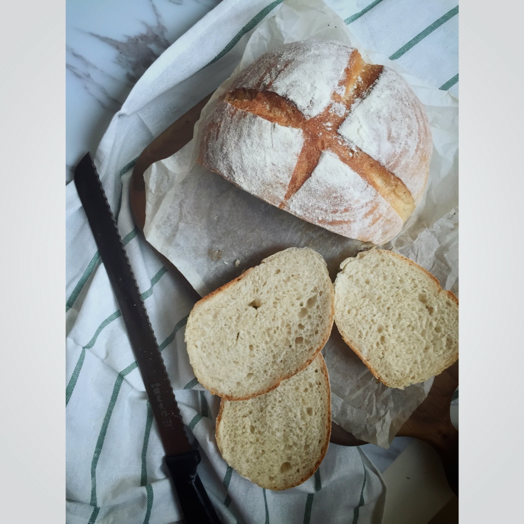 天然酵母-葡萄干全麦面包