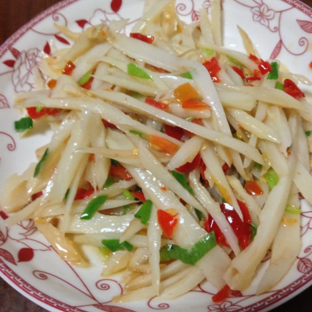 诺蓝的小厨房做的炝炒藕丝