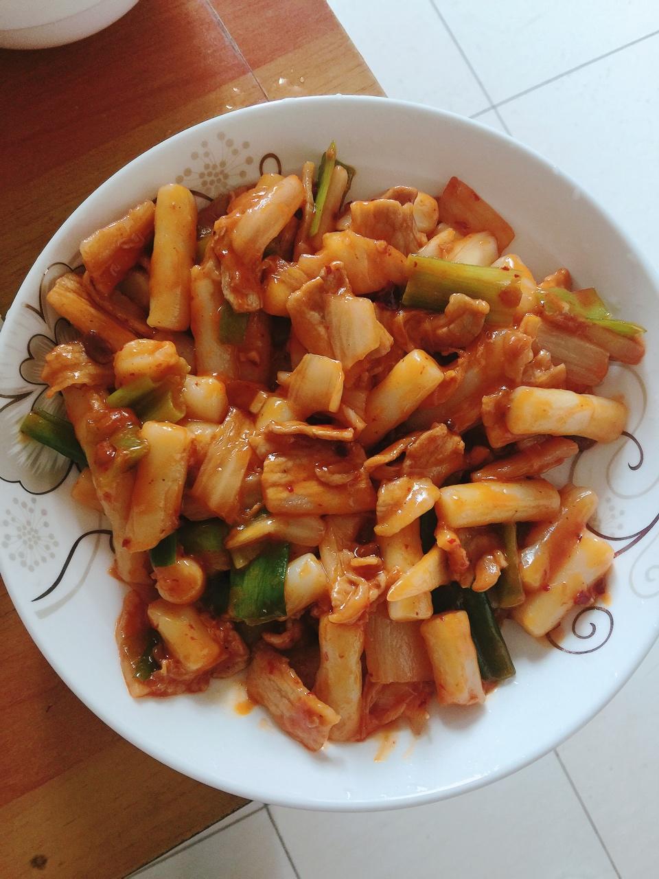 泡菜炒年糕