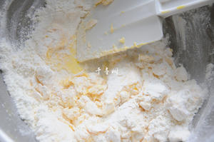 黄油鸡蛋香酥饼干 绽放在记忆深处的味道的做法 步骤6